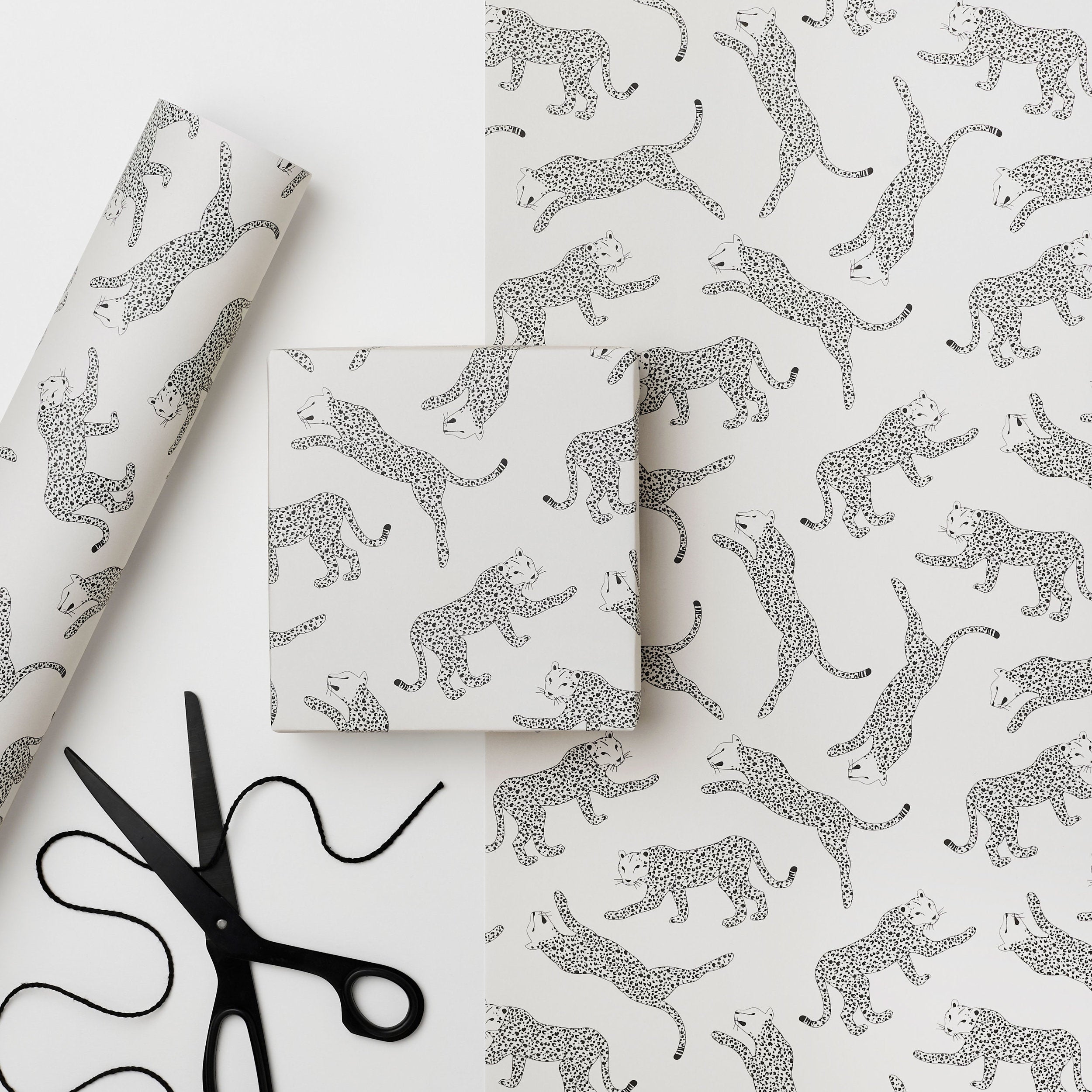 Wrapping paper leopard