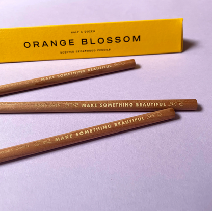 Crayon en bois de cèdre parfumé - 6 pcs.